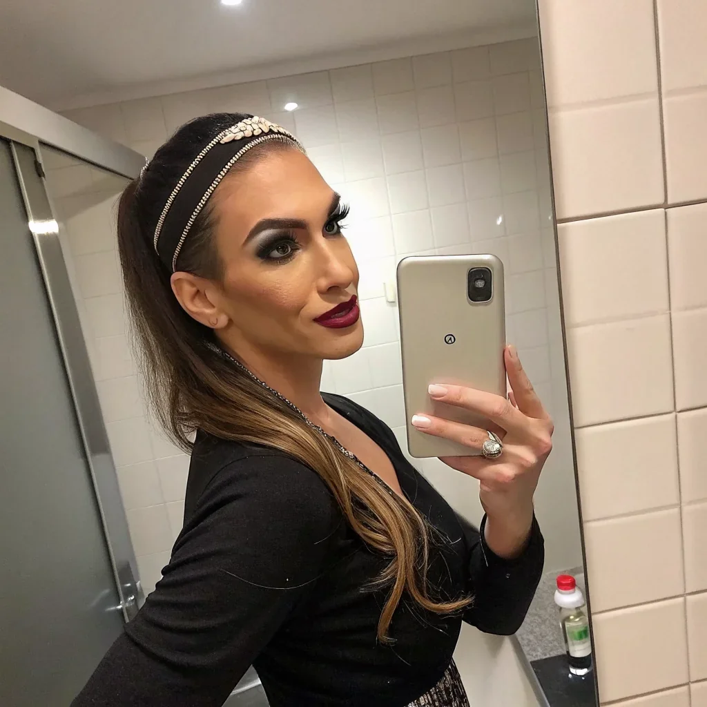 Amira